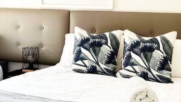 2 bedrooms, desk, iron/ironing board, travel crib