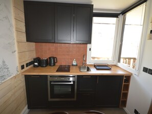 Køleskab, mikrobølgeovn, ovn, opvaskemaskine