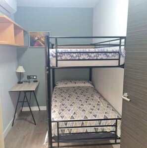 2 quartos, berço de viagem