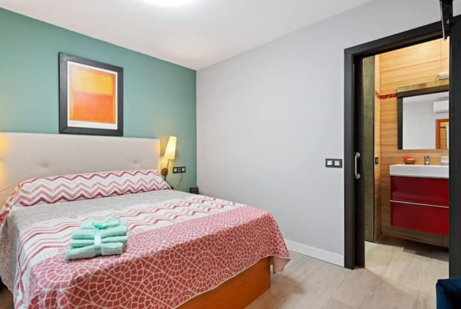 2 chambres, lit parapluie