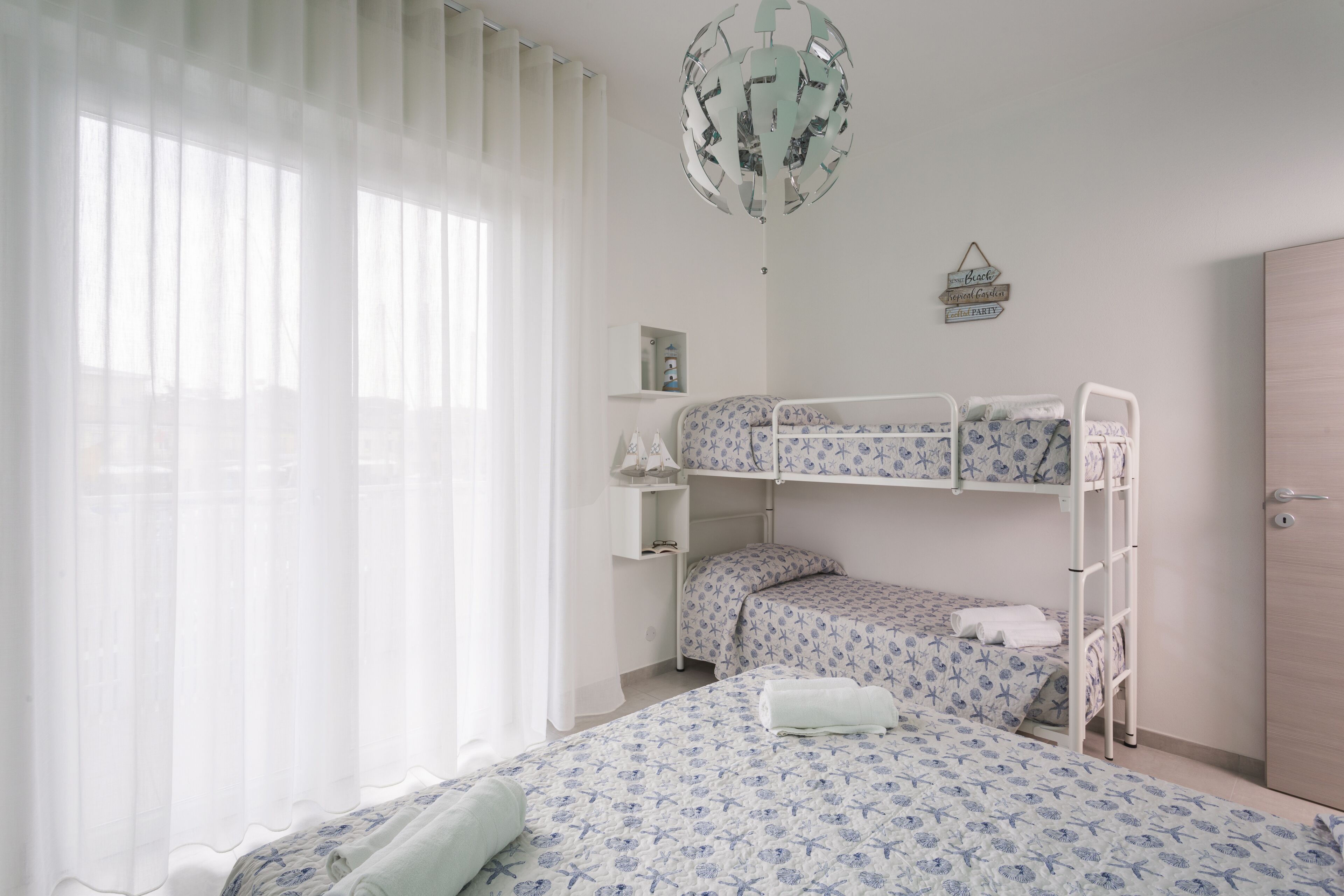 標準公寓, 2 間臥室, 露台, 運河景 | 房內夾萬、免費 Wi-Fi、床單