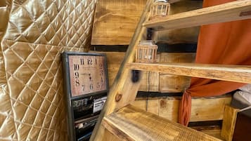 Cabin | Interior