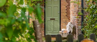 Hearts Delight Cottage by Bloom Stays -  a holiday let that sleeps 4 guests  in 2 bedrooms