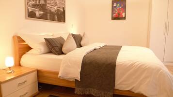 1 Schlafzimmer, Reisekinderbett, WLAN, Bettwäsche