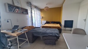 1 bedroom, iron/ironing board, free WiFi, bed sheets