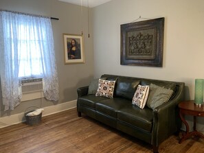 Living area - Cozy Duplex Pet friendly  (San Antonio)
