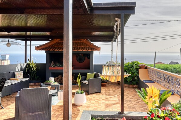 Terrace/patio - Casa Primavera, a Home in Madeira (Ponta do Sol)