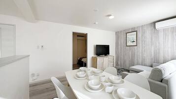 Grand-lejlighed - 2 soveværelser | Opholdsområde