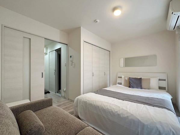 Wifi gratis y ropa de cama