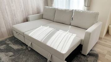 Grand Apartment, 2 Bedrooms | Living area