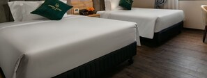 Deluxe Twin Room | Minibar, in-room safe, desk, blackout drapes - Green Suites Hotel Ha Long (Ha Long)