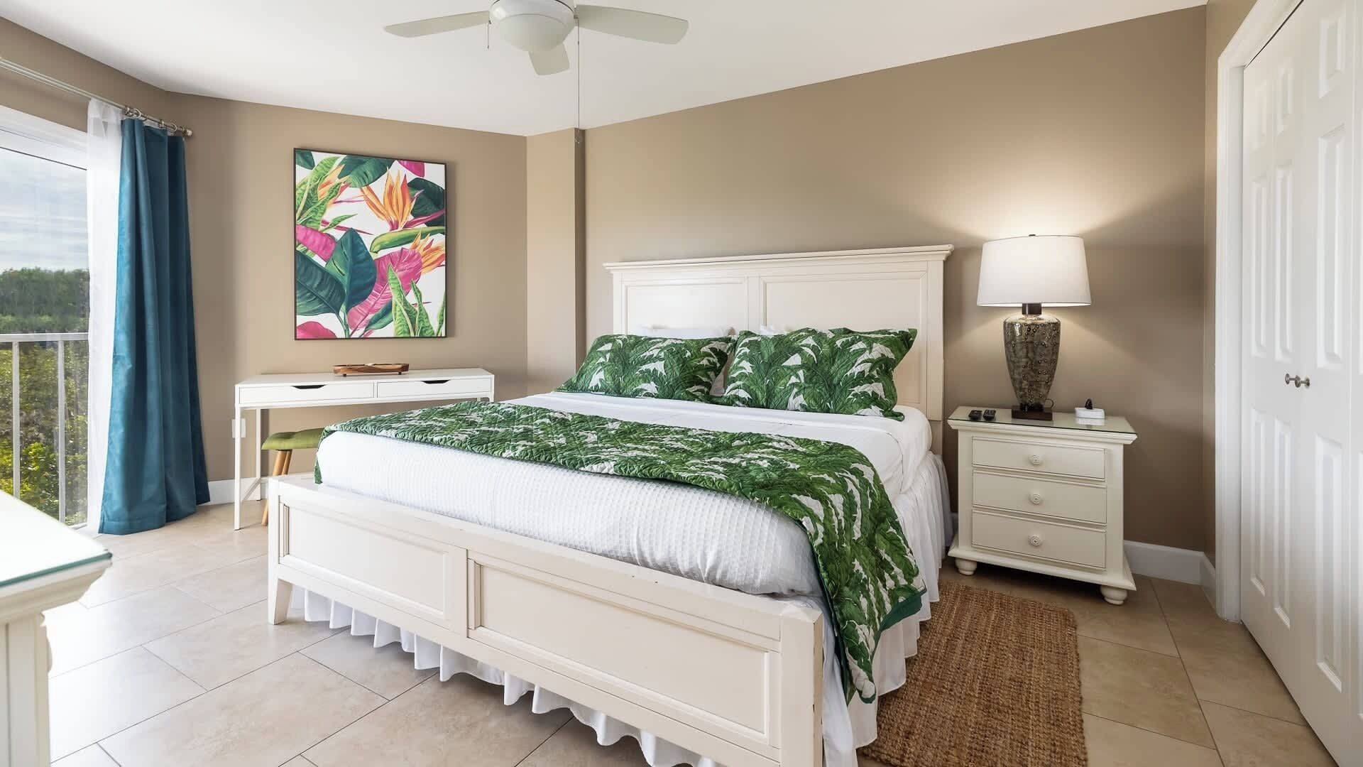 2 bedrooms, desk, iron/ironing board, WiFi