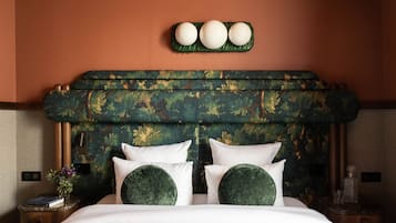 1 kamar tidur, bantalan ekstra lembut, dan brankas