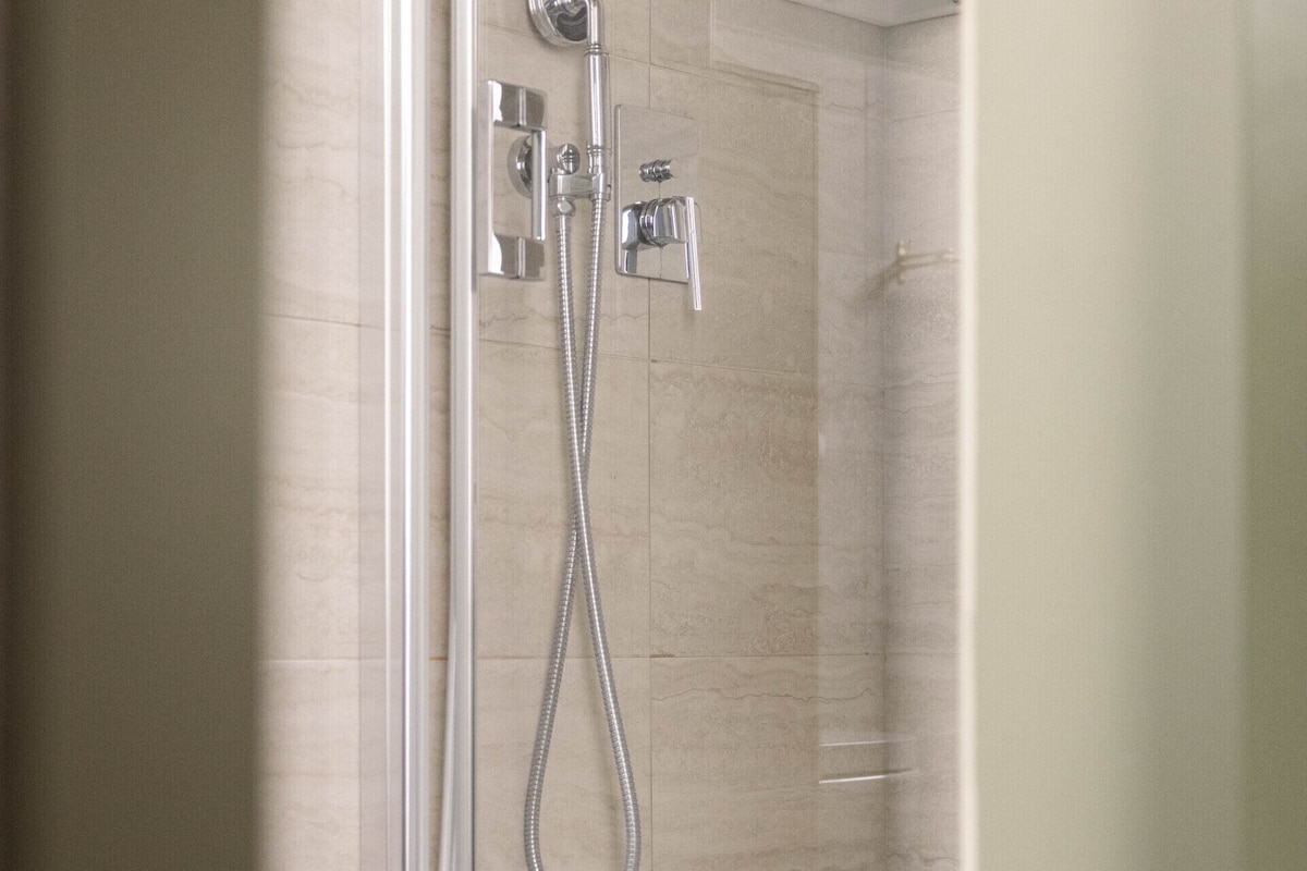 Deluxe Suite, Ensuite | Private kitchen