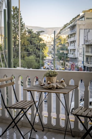 Deluxe Apartment | Balcony - Acropolis Urban Oasis (Athens)