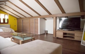 3 bedrooms, iron/ironing board, travel cot, free WiFi - Villa Holiday Home Tos (Risika)