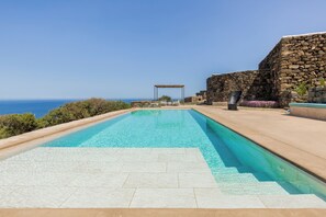 Outdoor pool - Superb Villa With Private Pool, Authentic Charm and Impressive Views (Khamma)