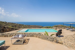 Outdoor pool - Superb Villa With Private Pool, Authentic Charm and Impressive Views (Khamma)