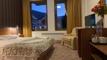 Room, 1 Bedroom, City View | 1 bedroom