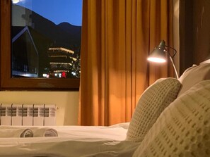 Room, 1 Bedroom, City View | 1 bedroom