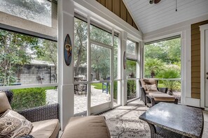 Interior - Elegant 4 Bdrm Home in the Banyan Neighborhood (North Myrtle Beach)