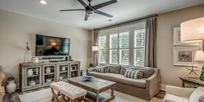 TV - Discover Elegance and Comfort in Our 4 Bdrm Home (North Myrtle Beach)