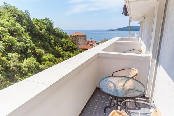 Superior Apartment | Terrace/patio - Apartments Harmonija  (Becici)