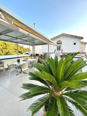 Superior-Apartment | Terrasse/Patio
