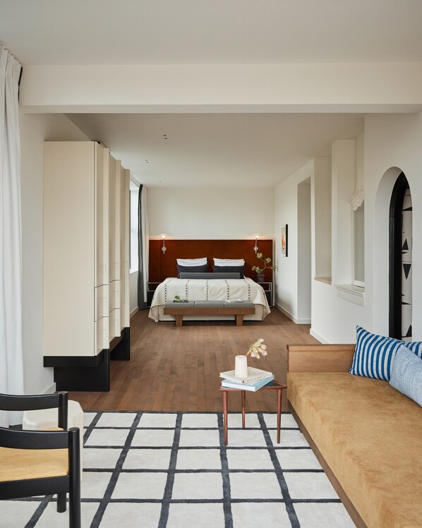 واي فاي مجانًا وملاءات أسرّة