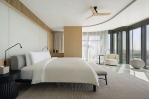 1 bedroom, premium bedding, Tempur-Pedic beds, minibar