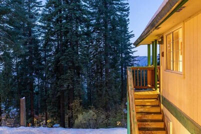 Inside Yosemite Park- Scenic Cascade
