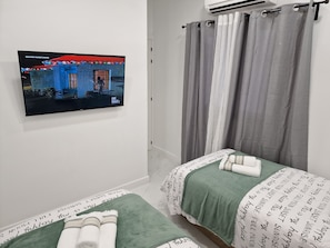 2 bedrooms, iron/ironing board, WiFi, bed sheets