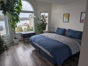 2 makuuhuonetta, silitysrauta/-lauta, vauvan matkasänky, ilmainen Wi-Fi