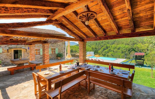 Atemberaubendes Haus in Buzet