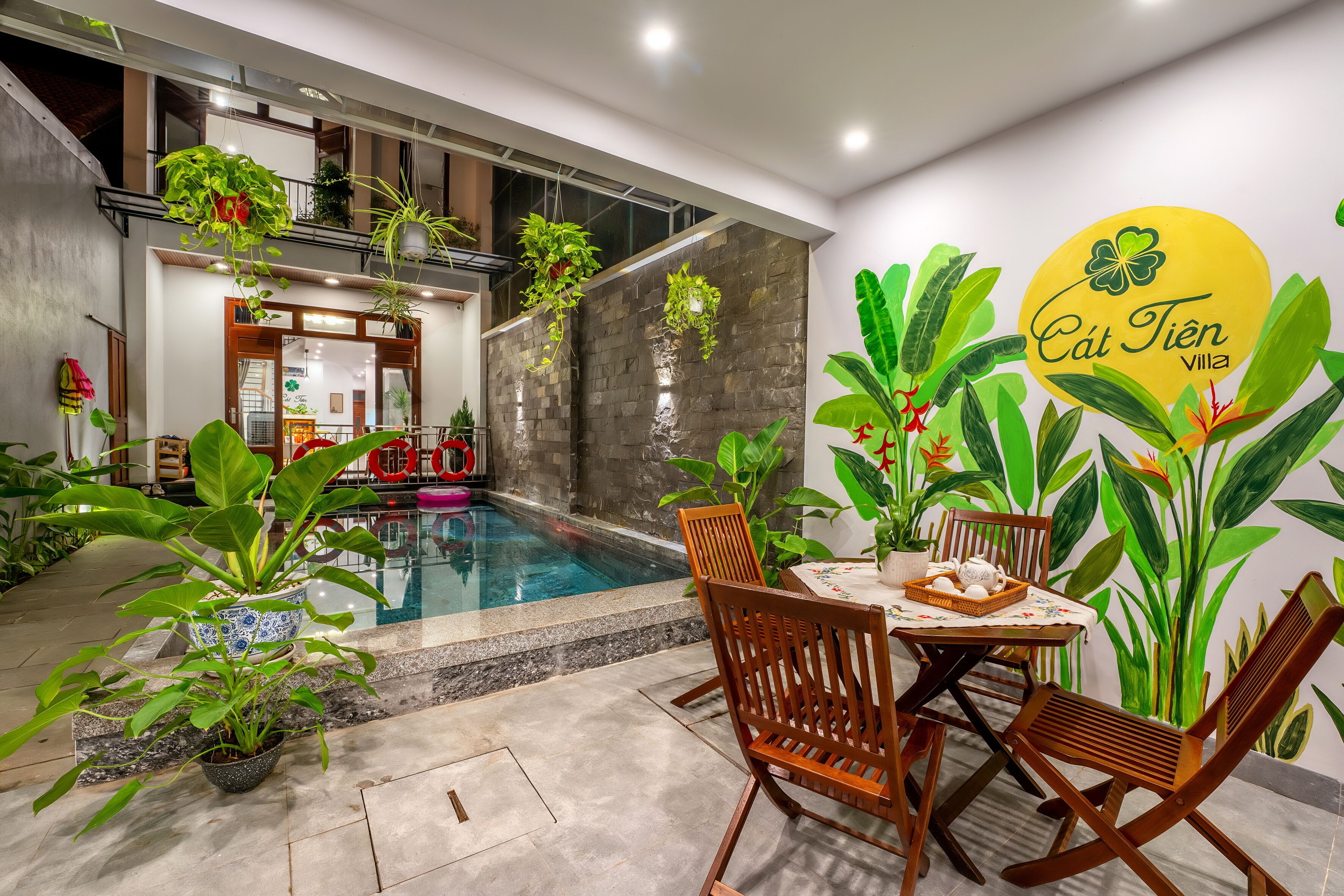 Breakfast area