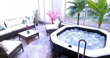 T2 SPA Jaccuzi, véranda et Jardin Hyper Centre 5min Gare