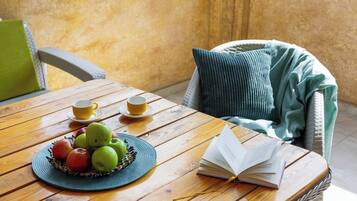 Luxury Apartment | Balcony