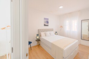 2 bedrooms, iron/ironing board, free WiFi