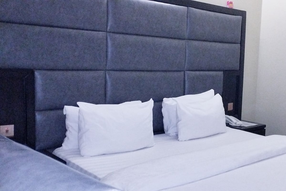 Luxury Suite | 1 bedroom, desk, laptop workspace, free WiFi