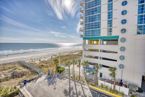 Oceanfront 3BR/2BA Condo /Dog-Friendly / Pool