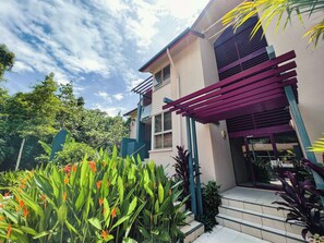 Exterior - BHA 4- Beachfront Bliss ! - 2 bed (Mission Beach)