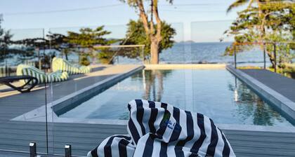 Bella Luna Beach Front - 3 bed