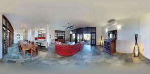 Interior - Wongalinga Absolute Beachfront 2 Bedroom (Wongaling Beach)