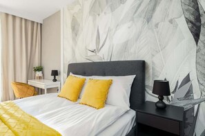 1 bedroom, iron/ironing board, WiFi, bed sheets - Niemen Apartment | Parking | Garden (Poznan)