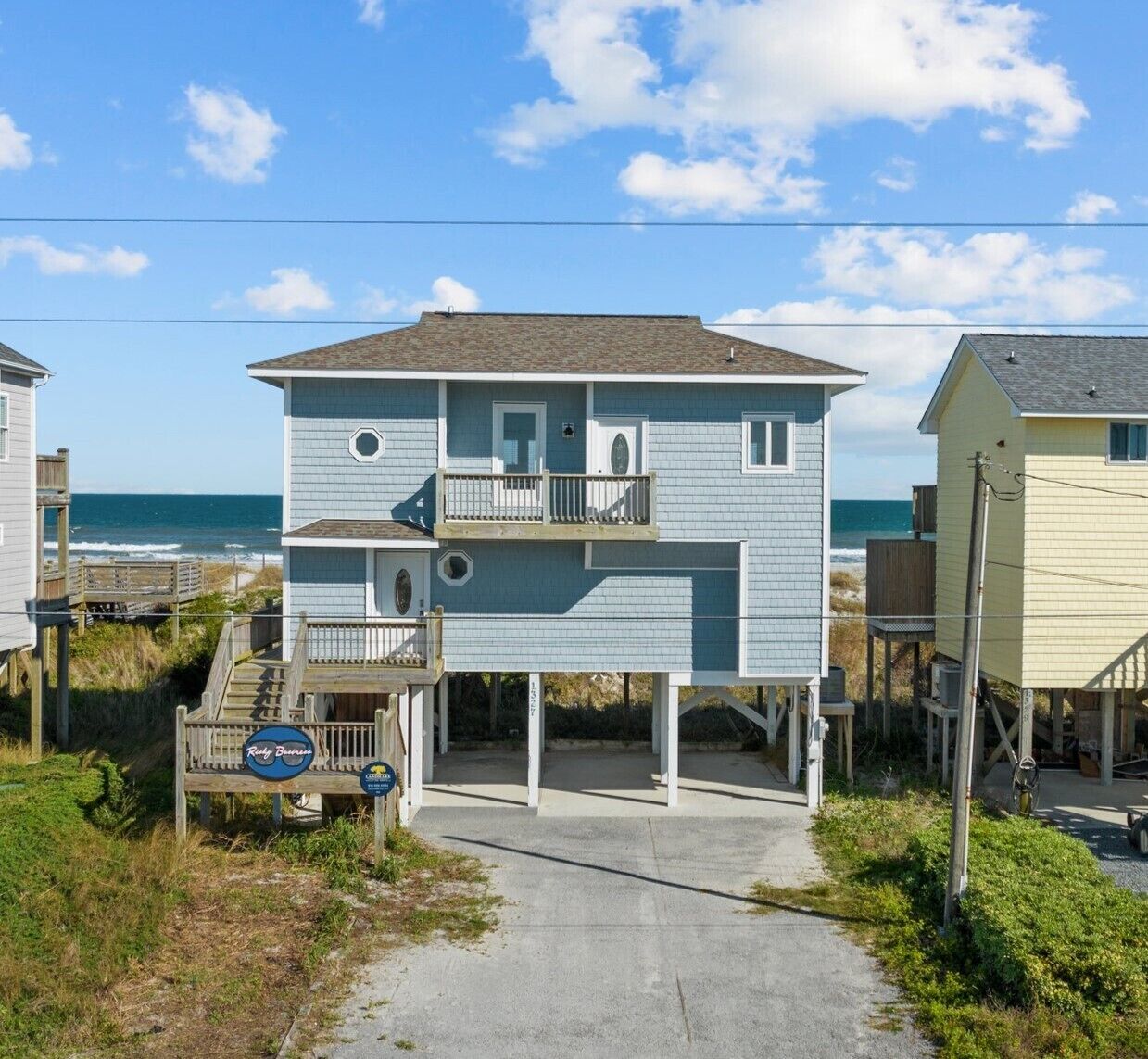 Risky Business #152, Oceanfront House in Topsail Beach, Pet Friendly!