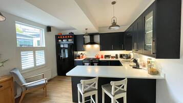 Maison Familiale | Cuisine privée | Réfrigérateur, micro-ondes, four, lave-vaisselle