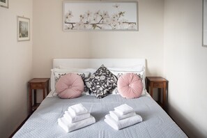 2 Schlafzimmer, Bügeleisen/Bügelbrett, Reisekinderbett, kostenloses WLAN