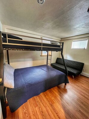 Iron/ironing board, travel crib, WiFi, bed sheets