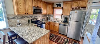 Pet friendly, > 1 mile to RMNP and Grand Lake!