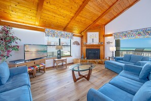Casa, 4 habitaciones | Área de sala de estar